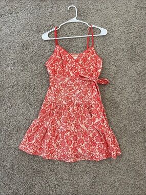 Floral Red Wrap-Style Casual Sundress with Tie Waist